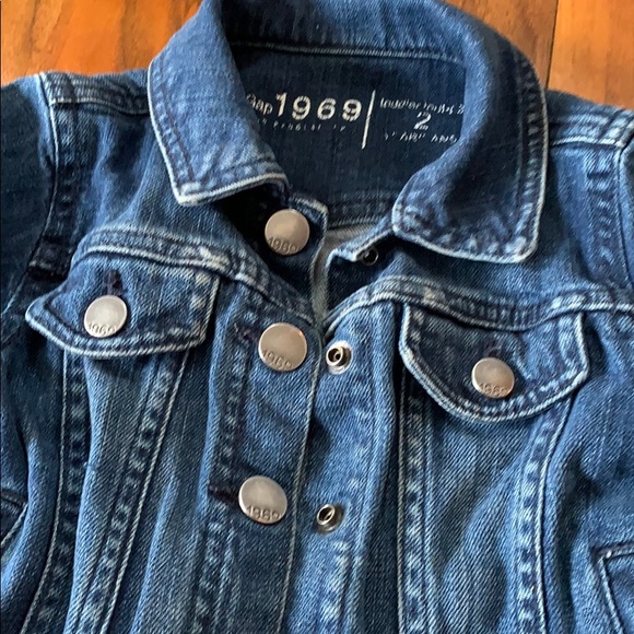 Gap toddler jean jacket. - Picture 2 of 3